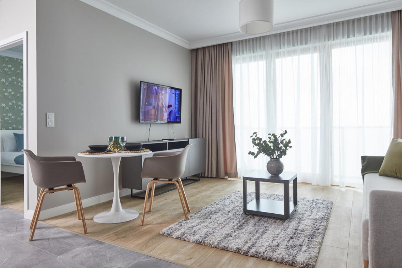 Metro Imielin Apartments Warsaw Exterior photo
