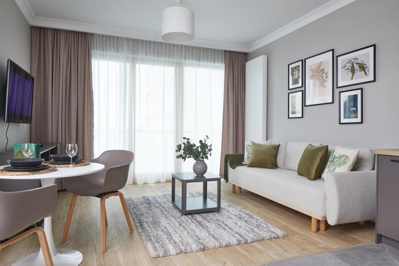 Metro Imielin Apartments Warsaw Exterior photo